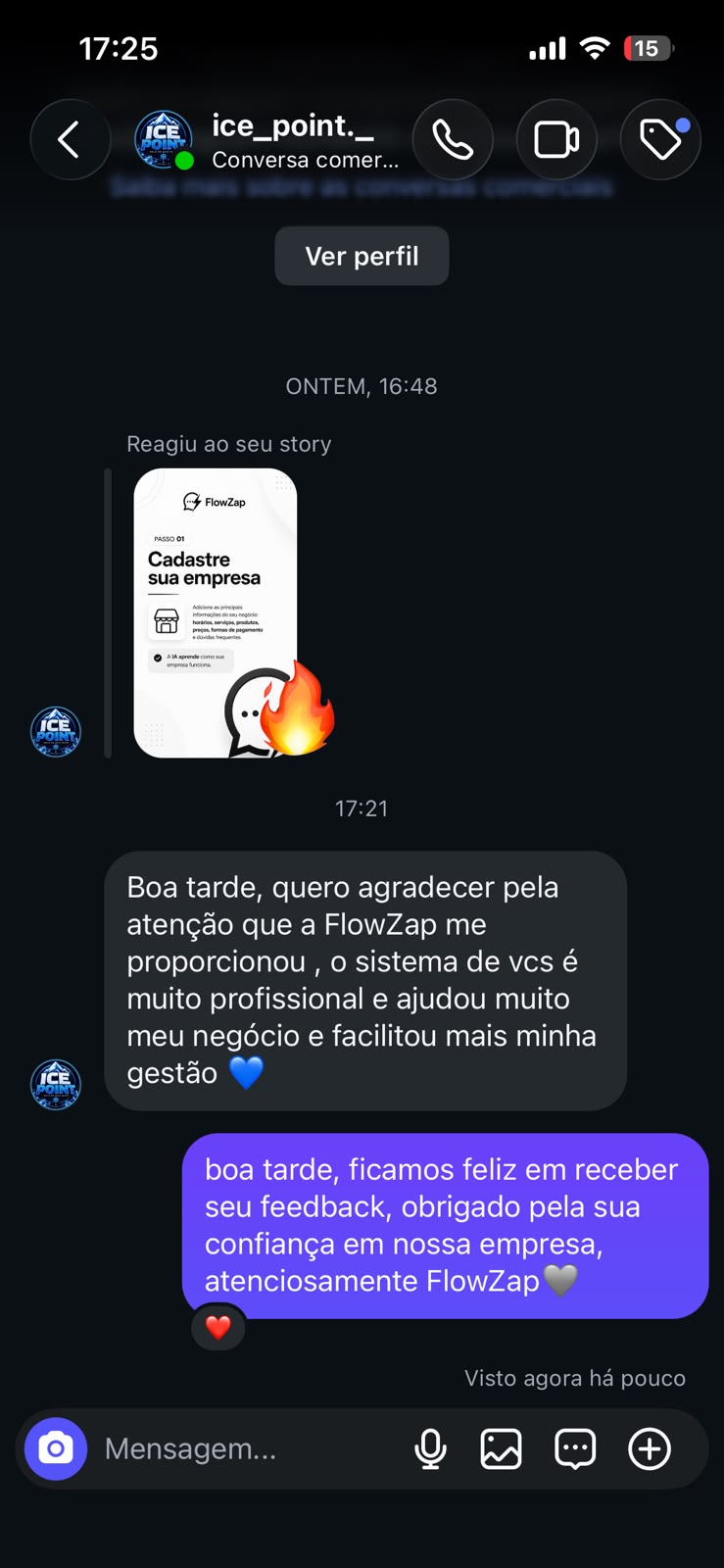 Print de mensagem real de cliente elogiando o profissionalismo e a gestão facilitada pelo FlowZap